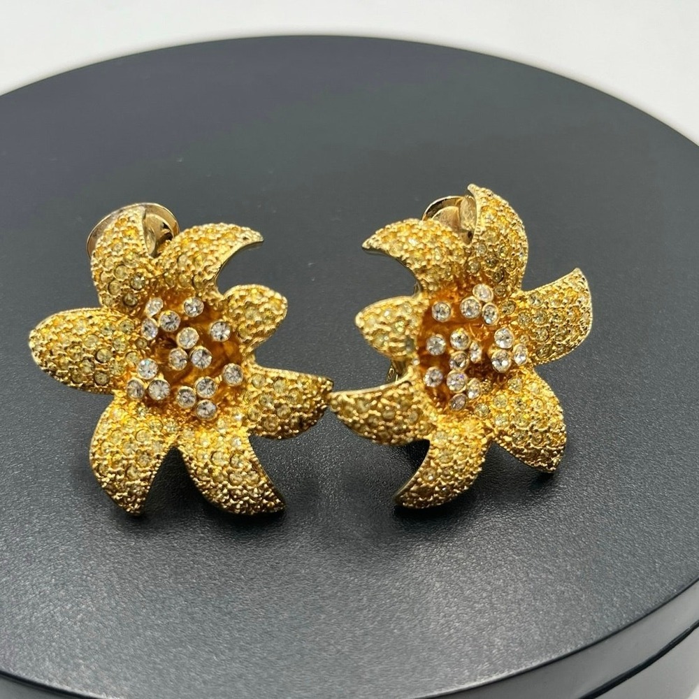 Kenneth Jay Lane KJL Gold Plated Pave Yellow clear Crystal Flower Clip Earrings‎